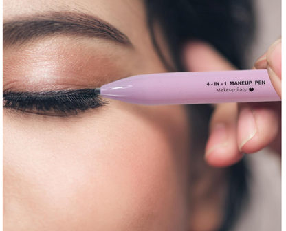 💄 Stylo de Maquillage 4-en-1 – Eyeliner, Sourcils, Lèvres & Highlighter | Tout-en-Un Compact et Élégant