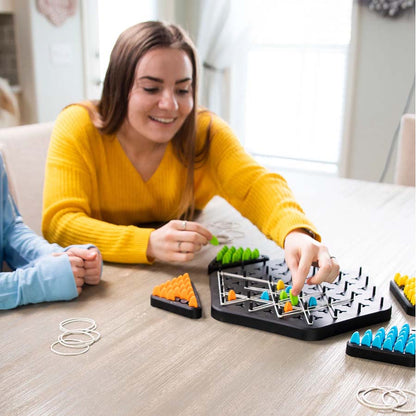 Stimulez votre esprit oui celui de votre enfant tout en s'amusant avec TRIGGLE – Le Jeu de Stratégie et de Réflexion !