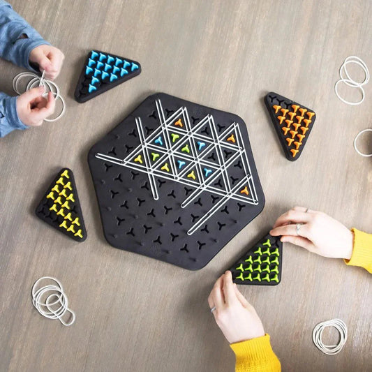 Stimulez votre esprit oui celui de votre enfant tout en s'amusant avec TRIGGLE – Le Jeu de Stratégie et de Réflexion !